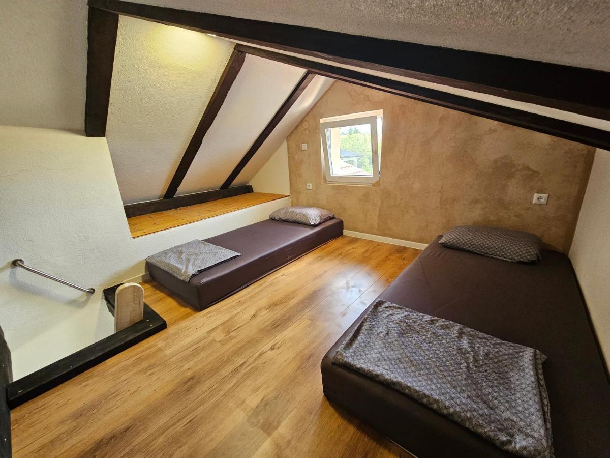 Villa Punta Blava - Beach Front, Ideal For Family Vacation With Kids, Large Terraces With Sea View, Internet, Netflix, No Pets Allowed Obrovac Dış mekan fotoğraf