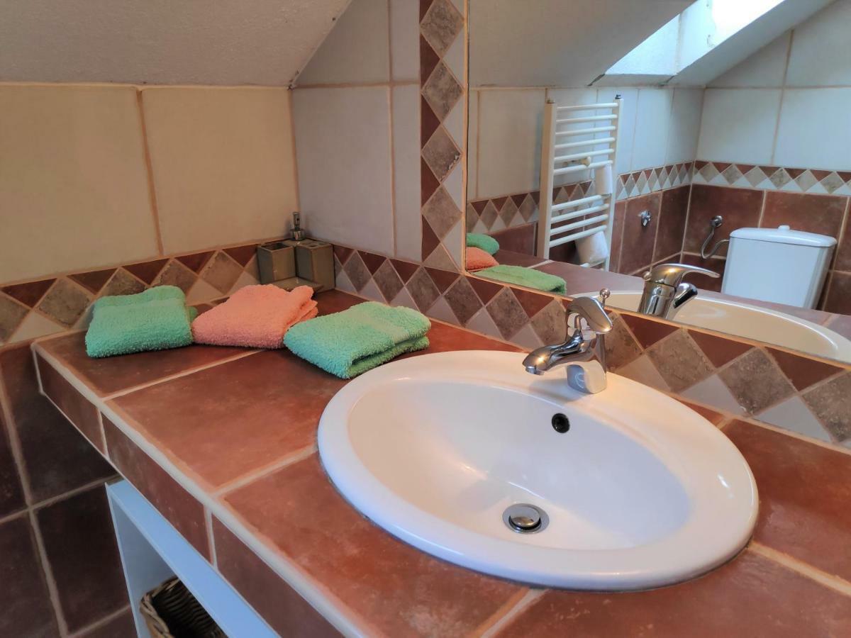 Villa Punta Blava - Beach Front, Ideal For Family Vacation With Kids, Large Terraces With Sea View, Internet, Netflix, No Pets Allowed Obrovac Dış mekan fotoğraf