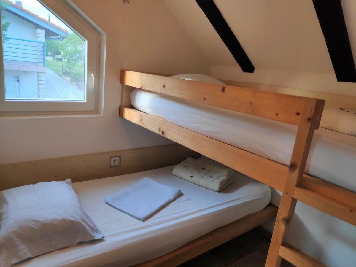 Villa Punta Blava - Beach Front, Ideal For Family Vacation With Kids, Large Terraces With Sea View, Internet, Netflix, No Pets Allowed Obrovac Dış mekan fotoğraf