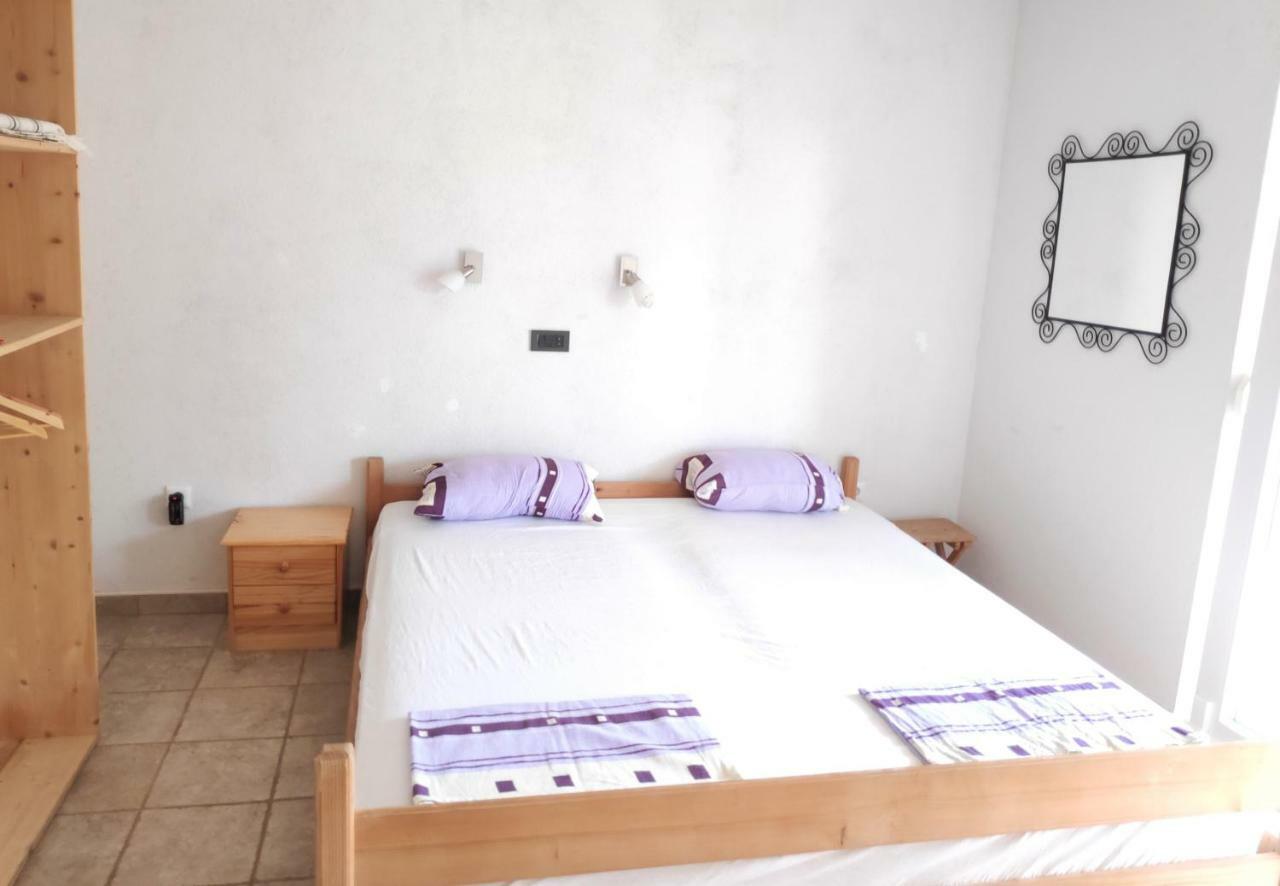 Villa Punta Blava - Beach Front, Ideal For Family Vacation With Kids, Large Terraces With Sea View, Internet, Netflix, No Pets Allowed Obrovac Dış mekan fotoğraf