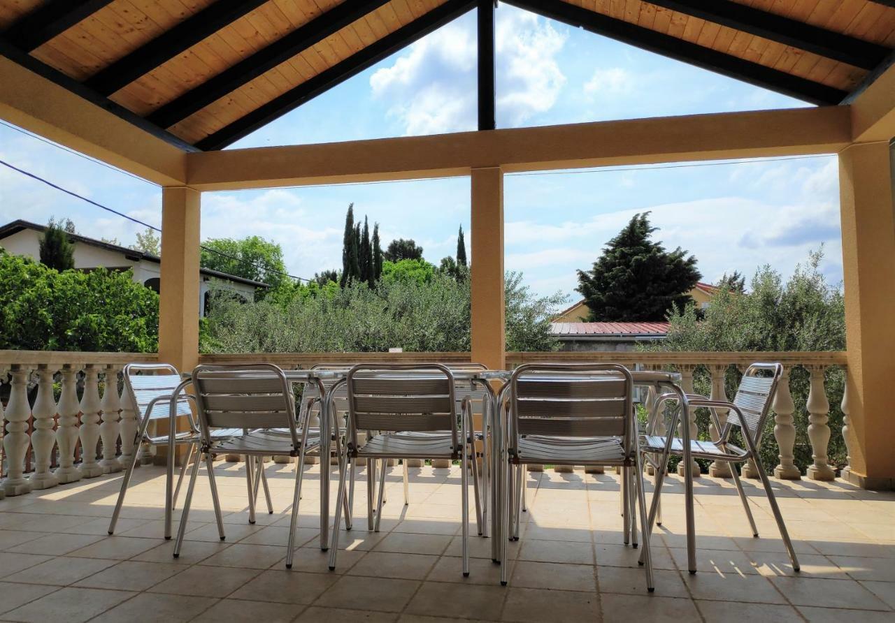 Villa Punta Blava - Beach Front, Ideal For Family Vacation With Kids, Large Terraces With Sea View, Internet, Netflix, No Pets Allowed Obrovac Dış mekan fotoğraf