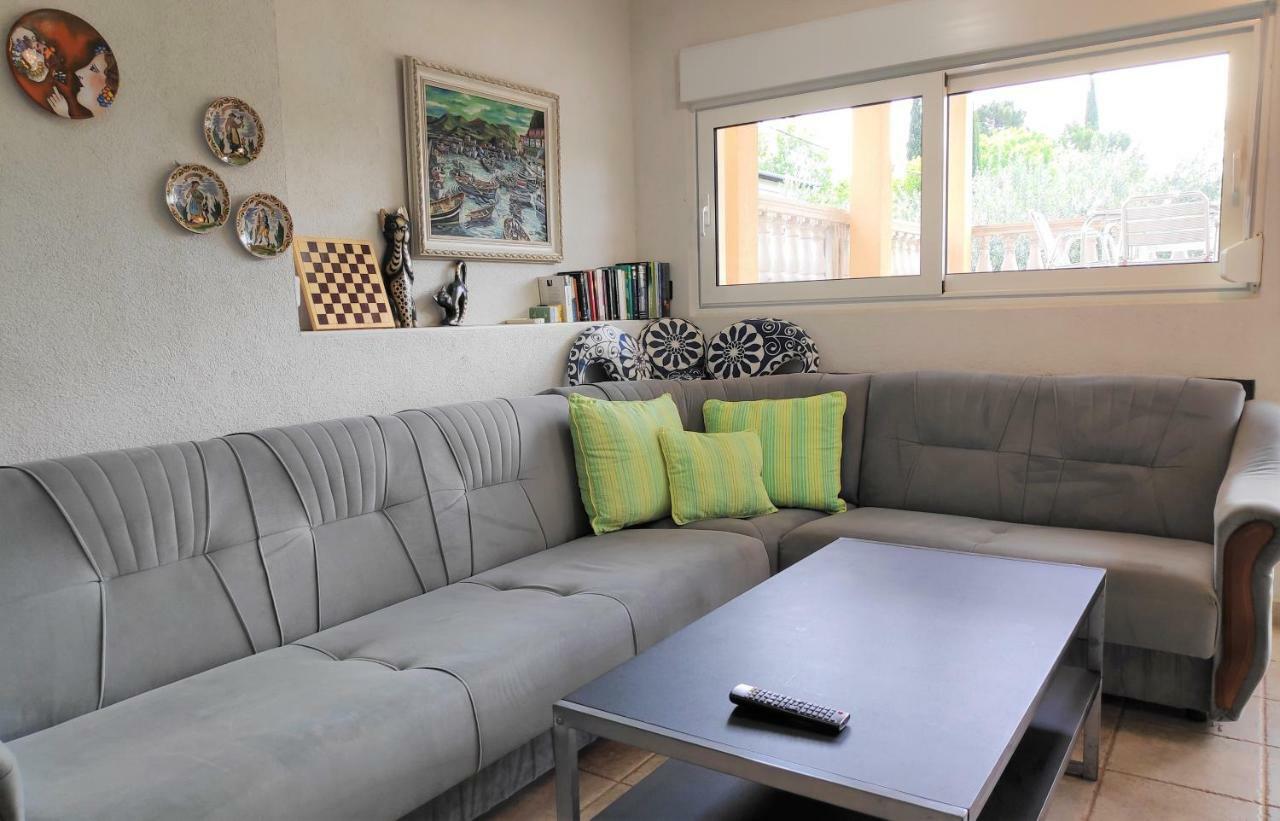 Villa Punta Blava - Beach Front, Ideal For Family Vacation With Kids, Large Terraces With Sea View, Internet, Netflix, No Pets Allowed Obrovac Dış mekan fotoğraf